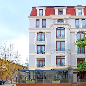 Hotel Avenue, Tbilisi